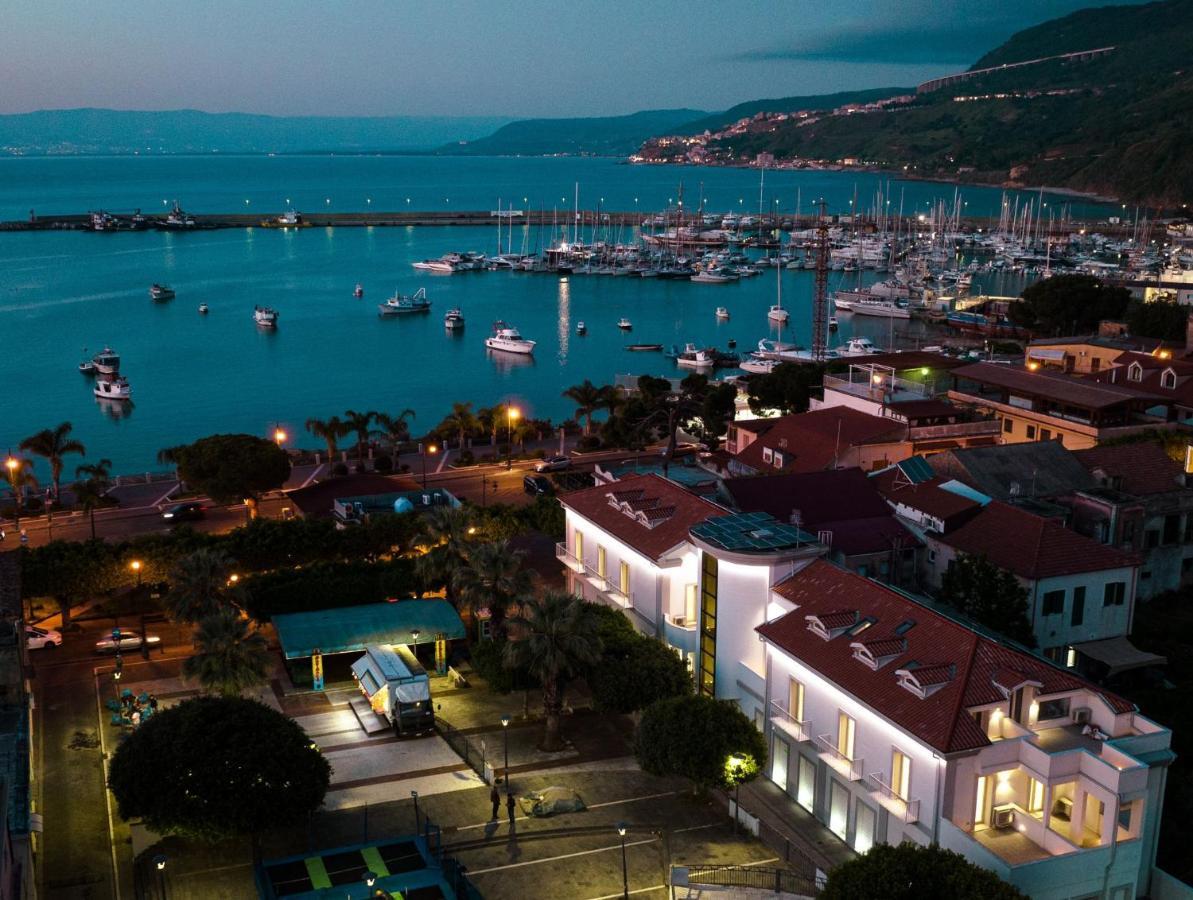 Gt Apartments - New Opening Vibo Valentia Marina Exterior photo